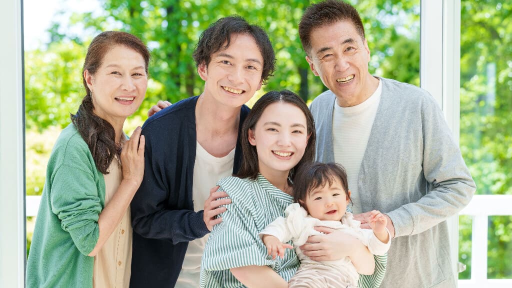 子育て世帯の年収はいくら？平均値・中央値・手取り