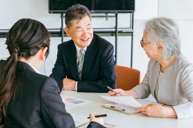 貯金3000万円を超えた人の相談先は?