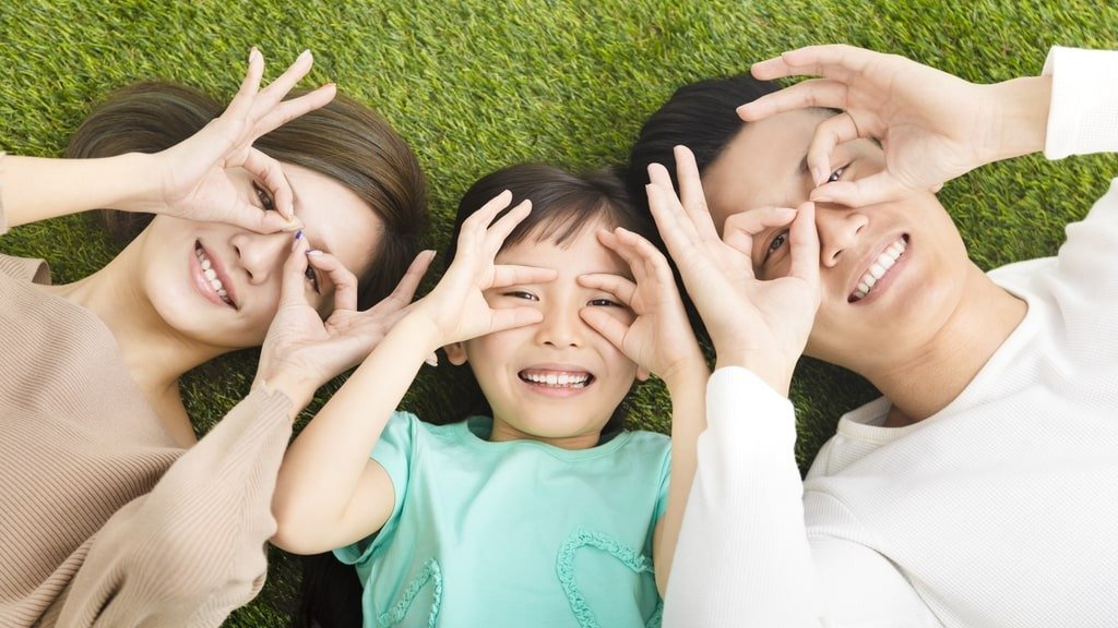 子供名義の口座って開設したほうがいいの?気になる贈与税対策も解説